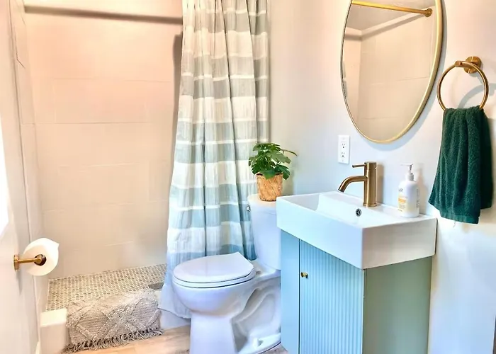 The Cozy Cottage- Close To Everything! Villa Pensacola